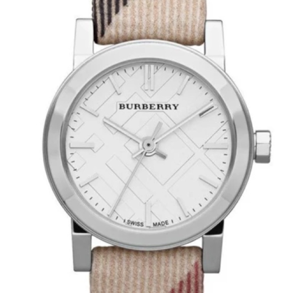 Burberry Nova Ladies Watch - Picture 5 of 5